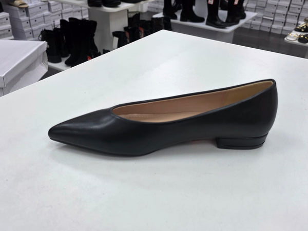 LADIES YT95 BLACK SLIP ON POINTY SHOES
