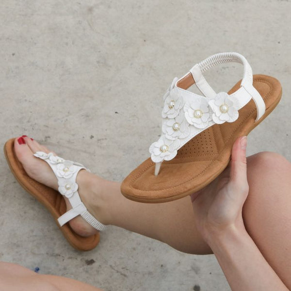 GS7590 LADIES WHITE ELASTIC BACK FLOWER T BAR SANDALS