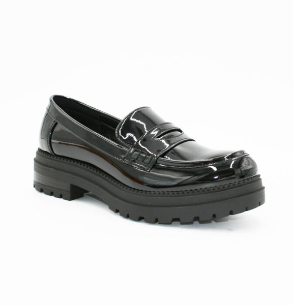 LS8238- LADIES BLACK PATENT CASUAL SHOES