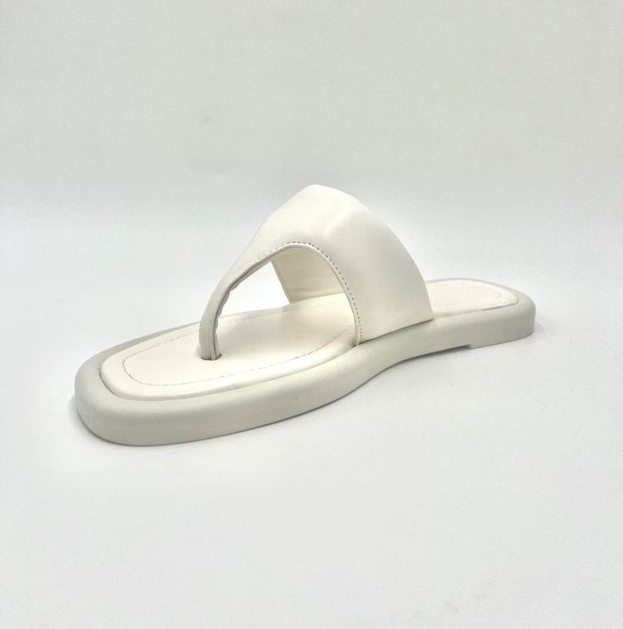 LS8459 LADIES WHITE PADDED TOE POST SLIPPER