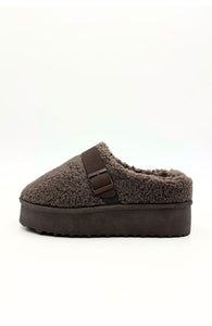 LS9326 Ladies Brown Buckle Detail Cosy Fur Lined Platform Slipper